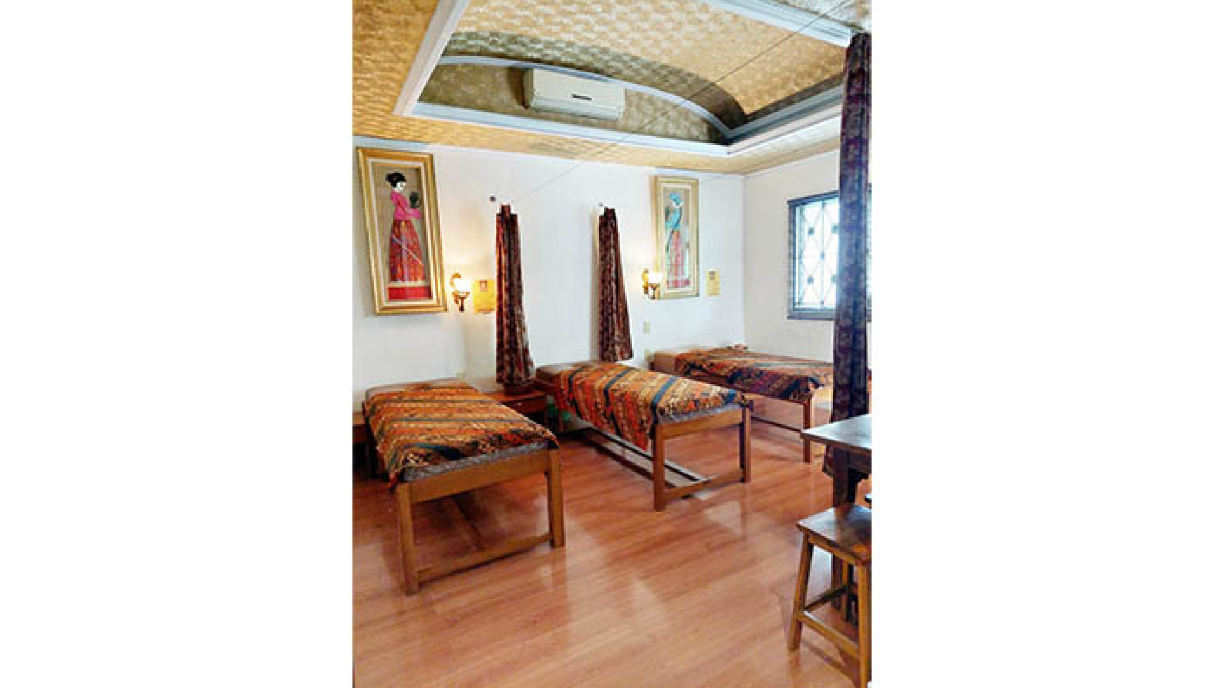 Rumah Untuk Bisnis Usaha Salon & Tanah Bangunan Di Pelepah Hijau Kelapa Gading Luas 6x20m2