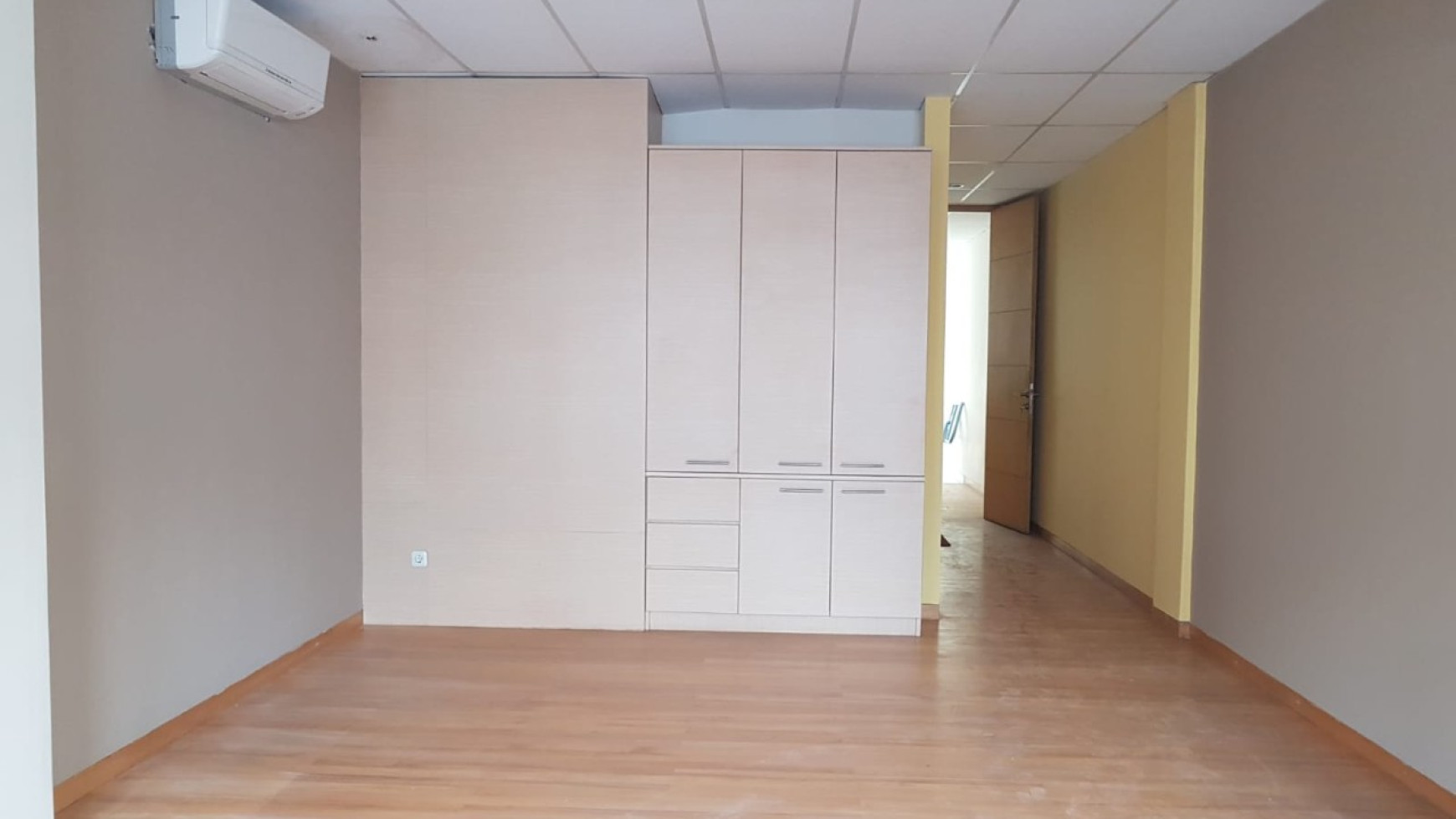 Ruko Sudah Renov Bukit Gading Indah Kelapa Gading, Luas 4,5x17m2