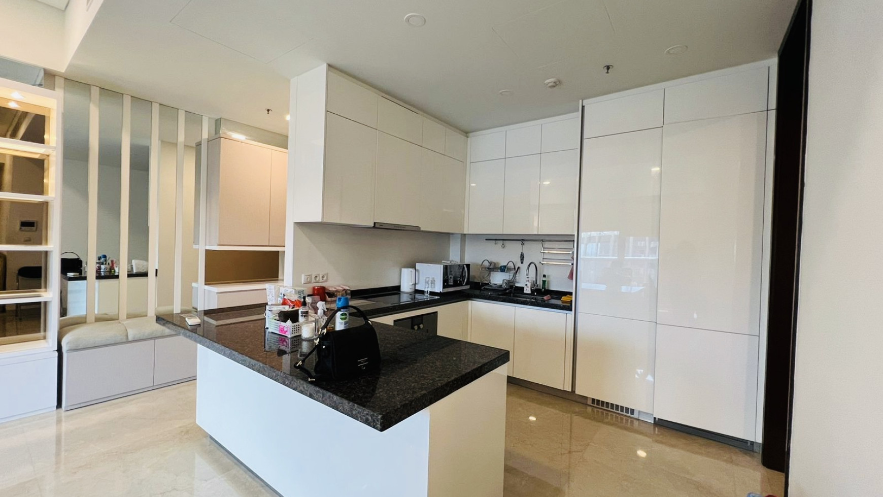 APARTEMEN ANANDAMAYA RESIDENCE