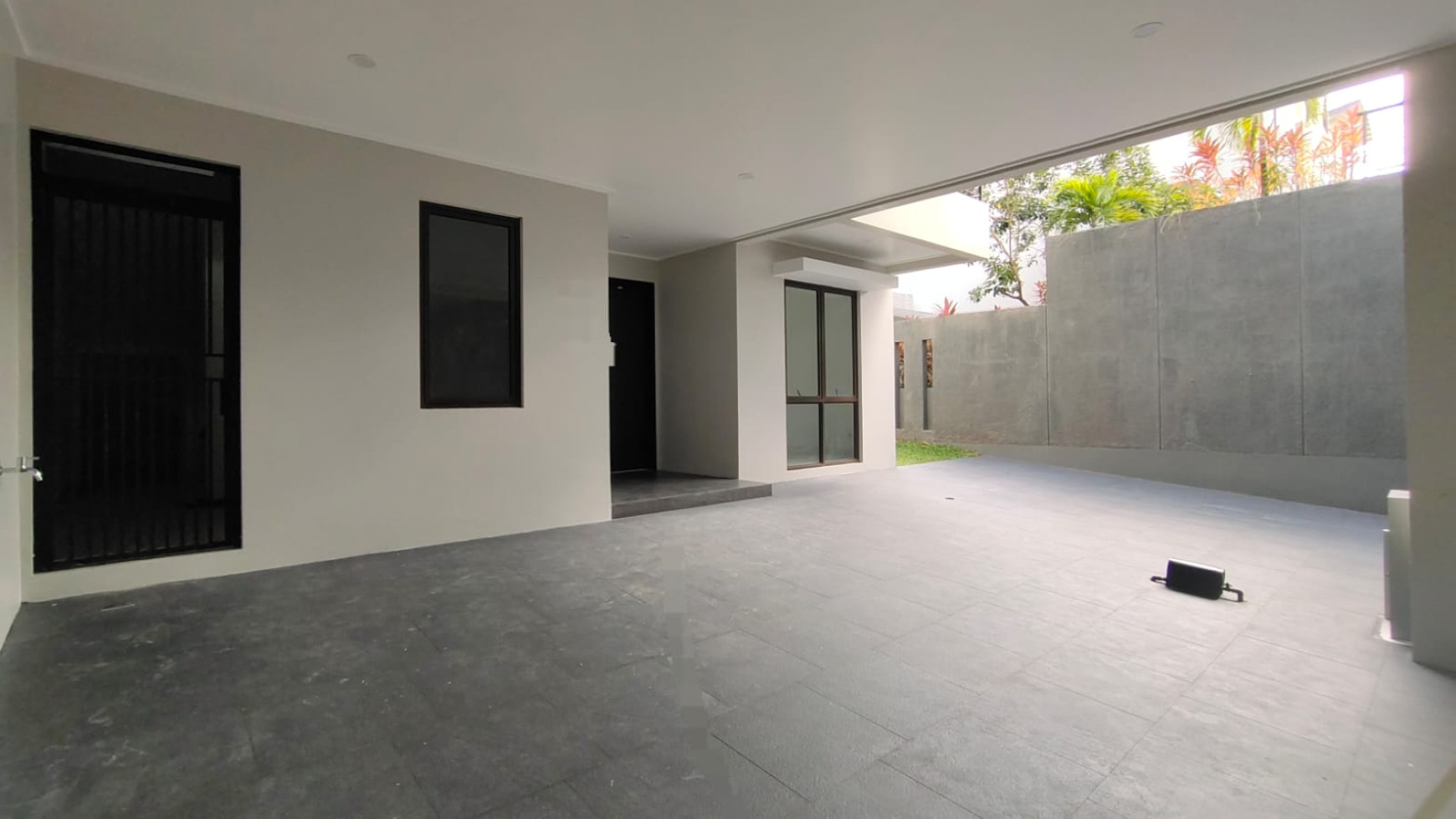 Foresta BSD City, rumah View Kolam renang baru renovasi