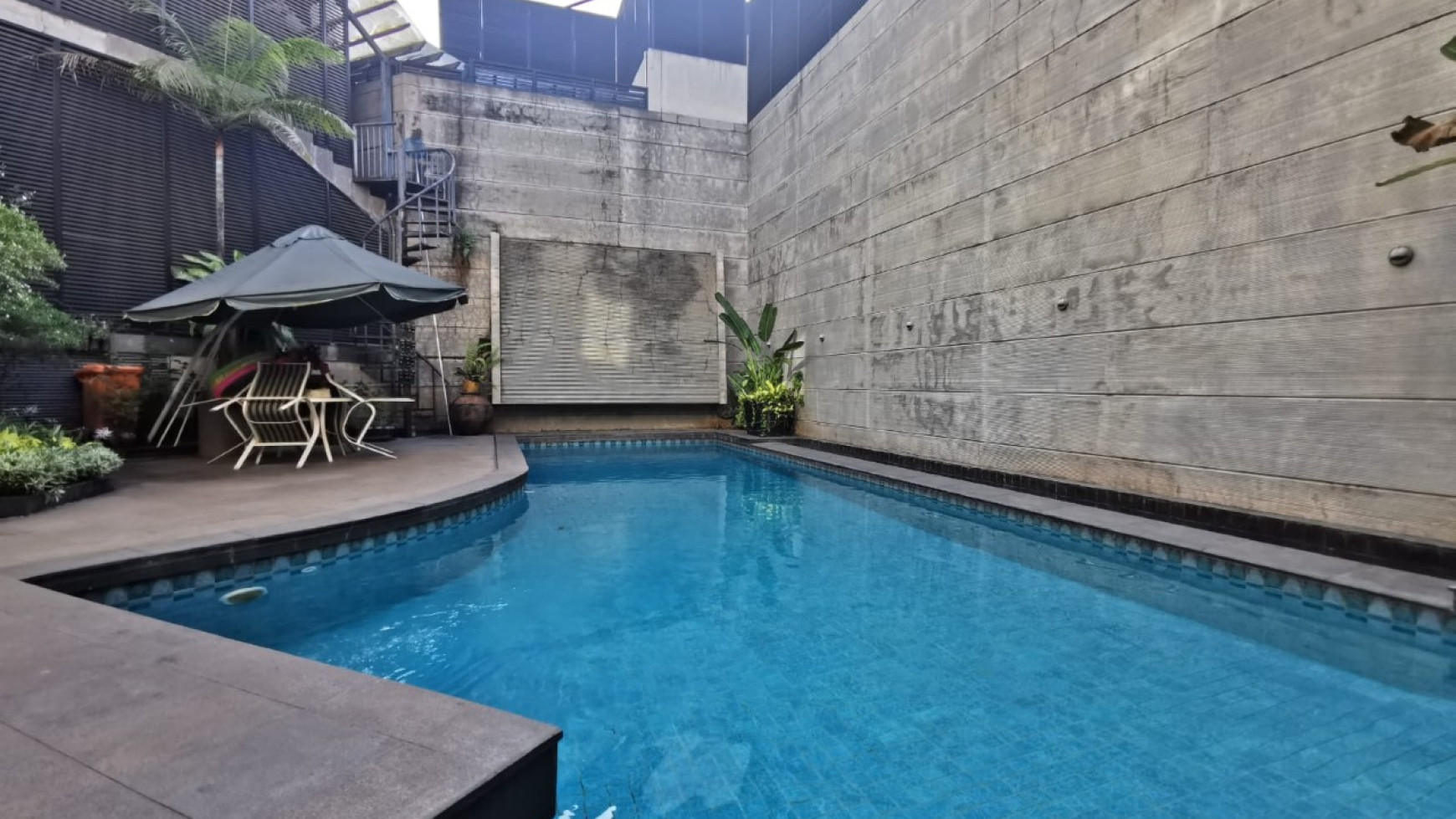 Rumah Villa Gading Indah, Luas 628m2