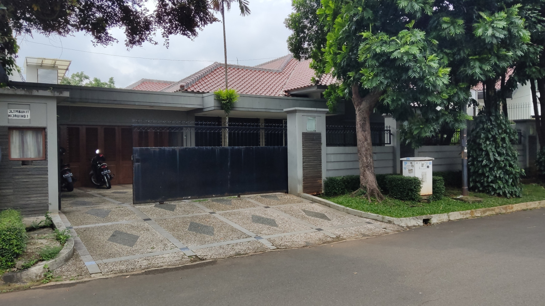 RUMAH MEWAH PONDOK INDAH  Harga 40jt/m