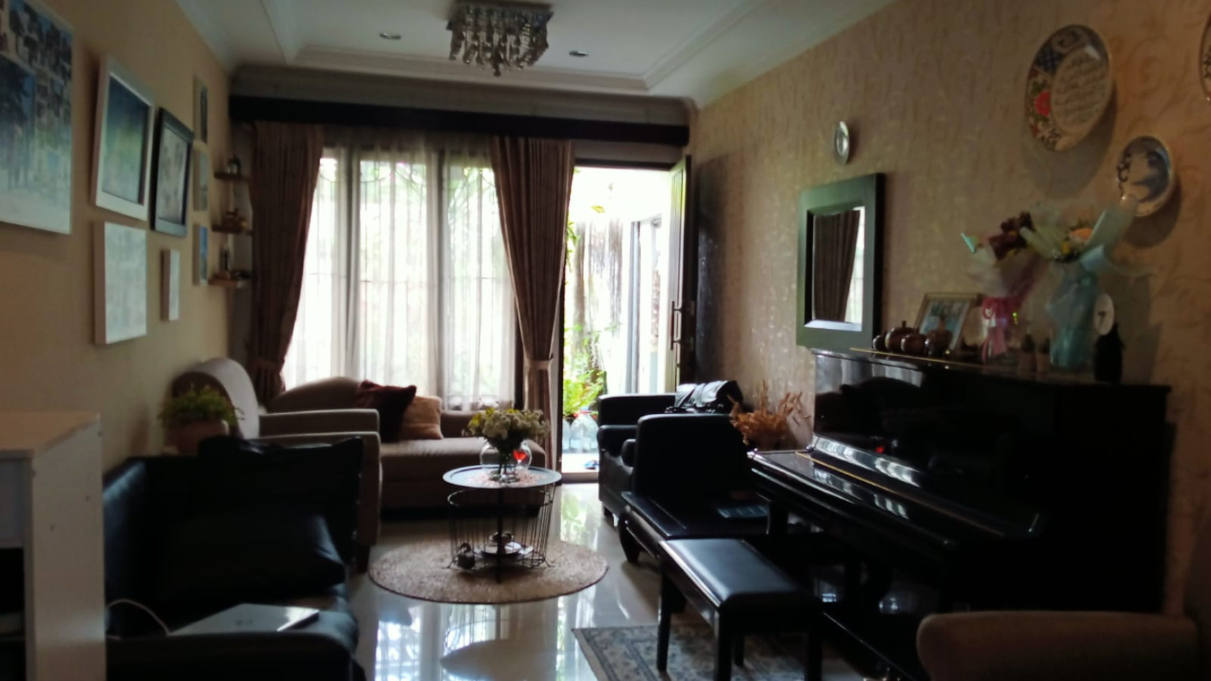 Rumah Asri Semi Furnished di jl Pasir, Bandung