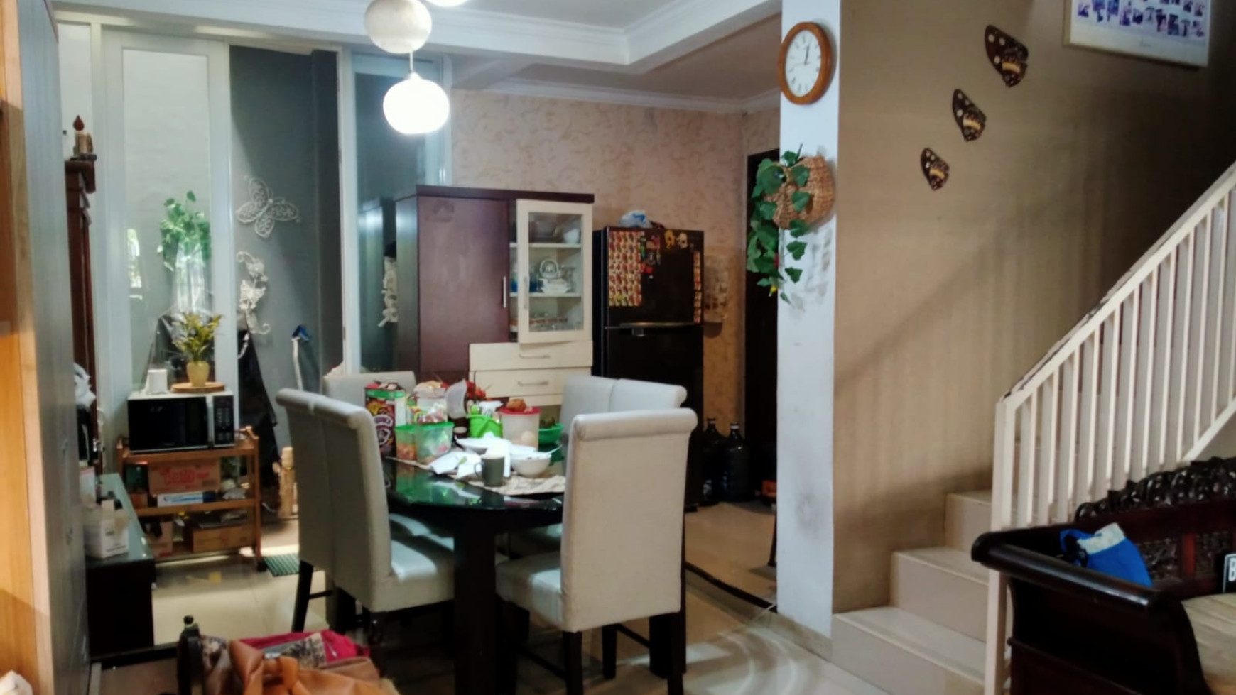 Rumah Asri Semi Furnished di jl Pasir, Bandung