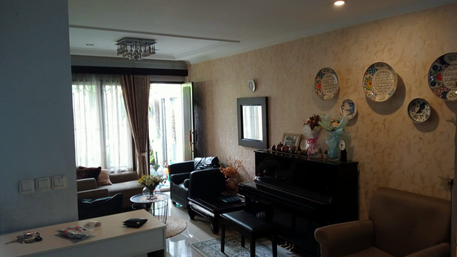 Rumah Asri Semi Furnished di jl Pasir, Bandung