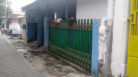 Dijual Rumah SHM Pusat Kota di Jl Kupang Segunting Surabaya