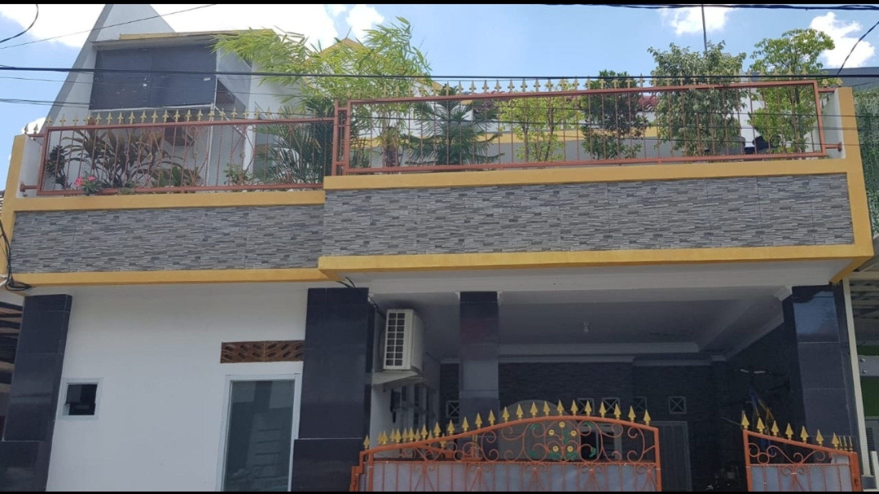 Rumah Dua Lantai Siap Huni, lokasi Strategis, Aman dan Nyaman di Cluster Kancil, Cikarang Baru, Jababeka Residence.