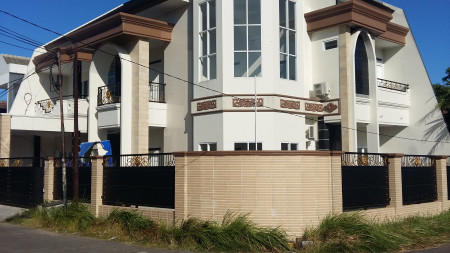 Rumah baru gress disewakan di Surabaya Timur