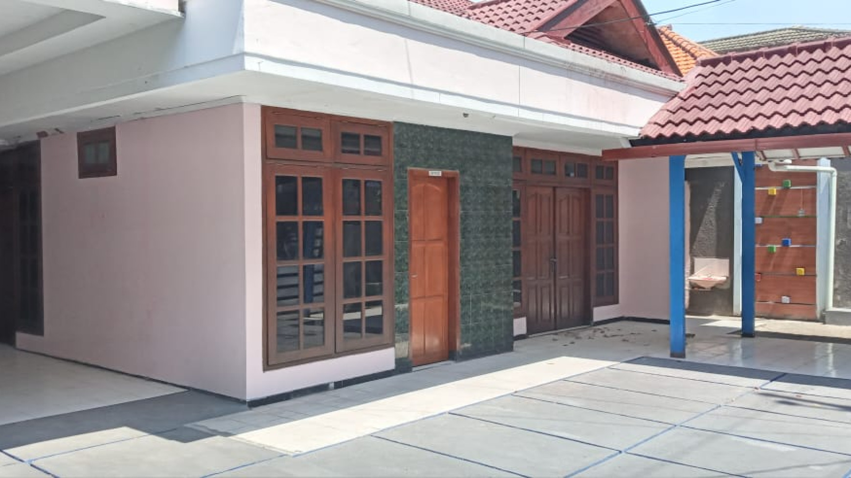 Disewakan Rumah Komersial 0 Jalan Rungkut Asri Tengah - Surabaya