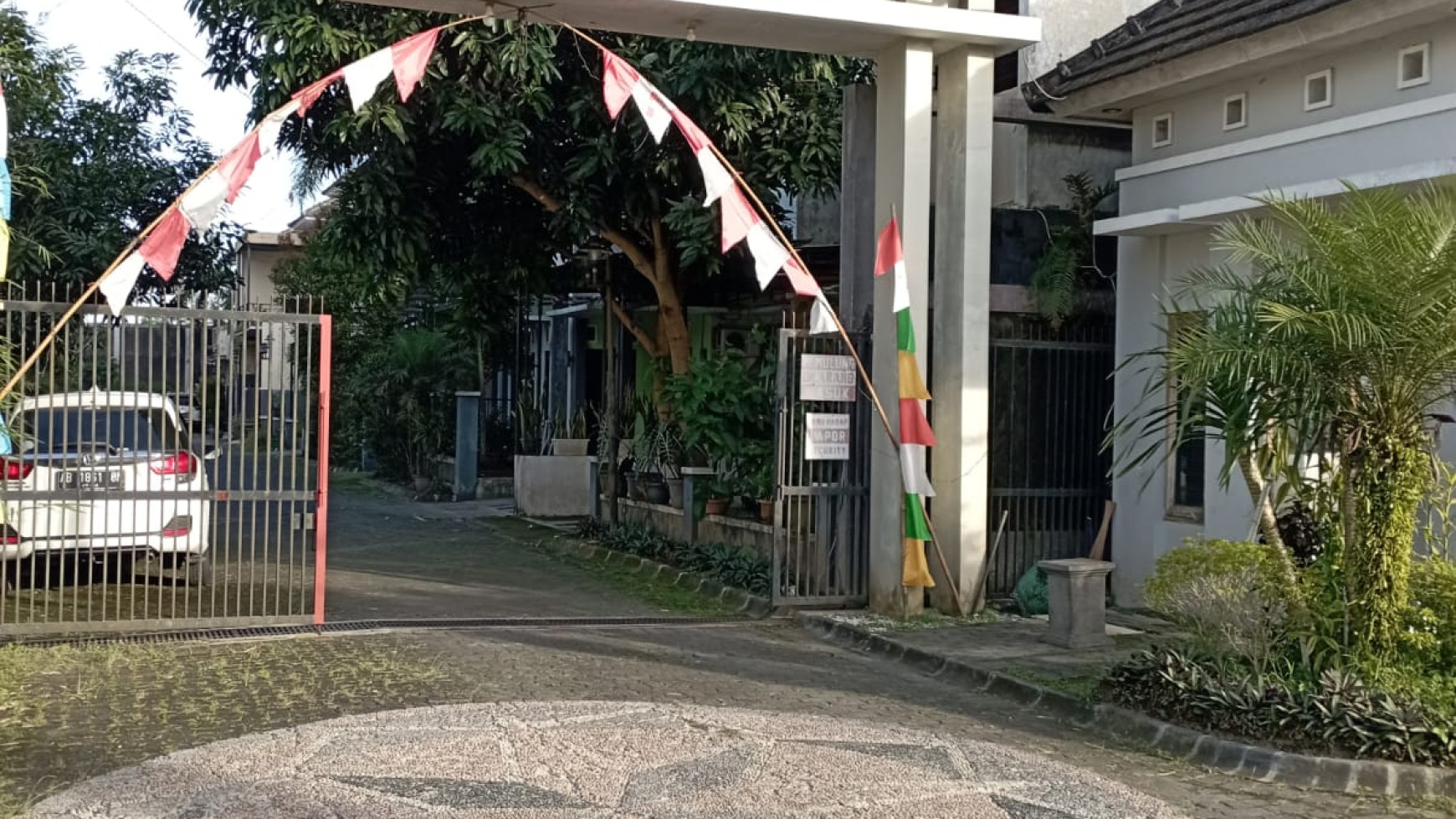 RUMAH DI PERUMAHAN MUTIARA KENCANA FULL FURNISH NGAGLIK SLEMAN