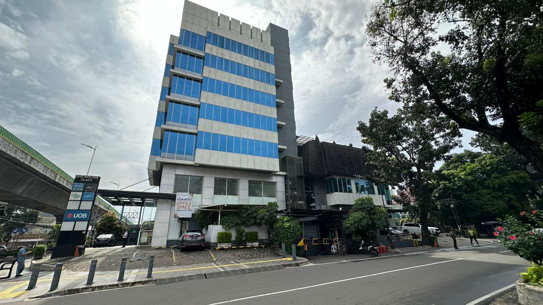 Dijual Gedung Perkantoran Siap Pakai " ONE WOLTER PLACE BUILDING " Kebayoran Baru Jakarta Selatan 