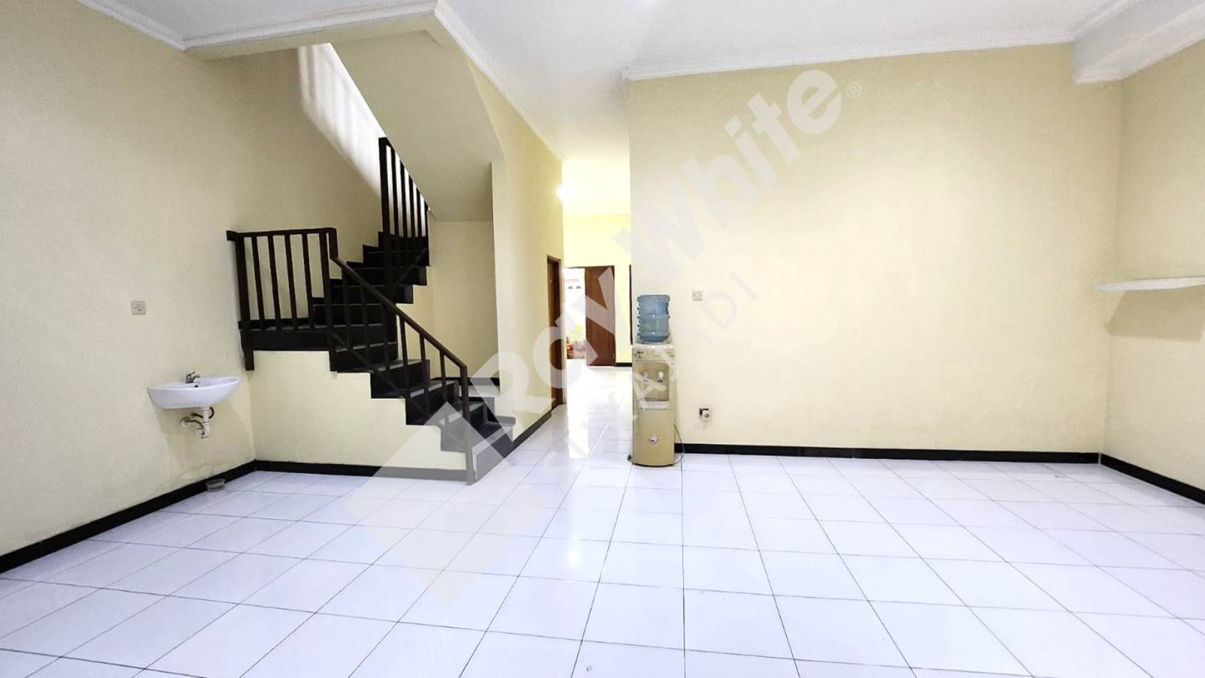 DIJUAL RUMAH SIAP HUNI MEKARWANGI Baru Renov, Lokasi Premium, Kuldesak