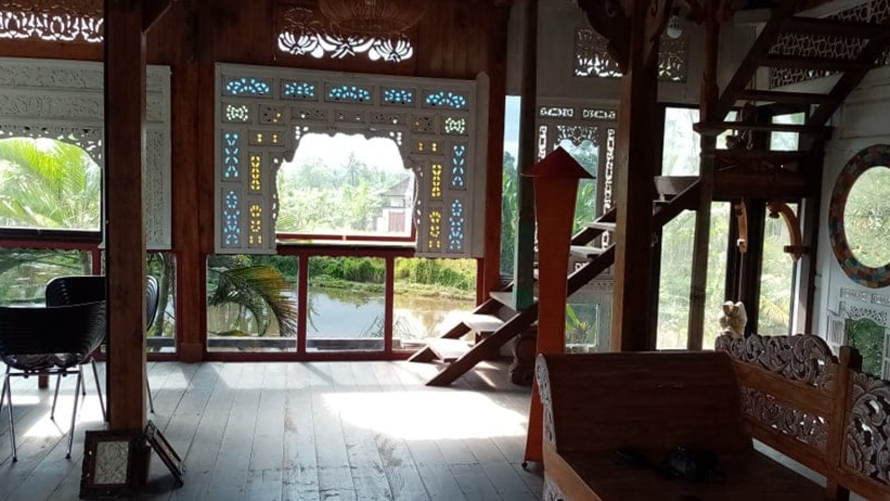 2 Bedroom Joglo Villa On 200 sqm of Leasehold Land with Amazing View For Sale, Located 15 Minutes From Ubud Center