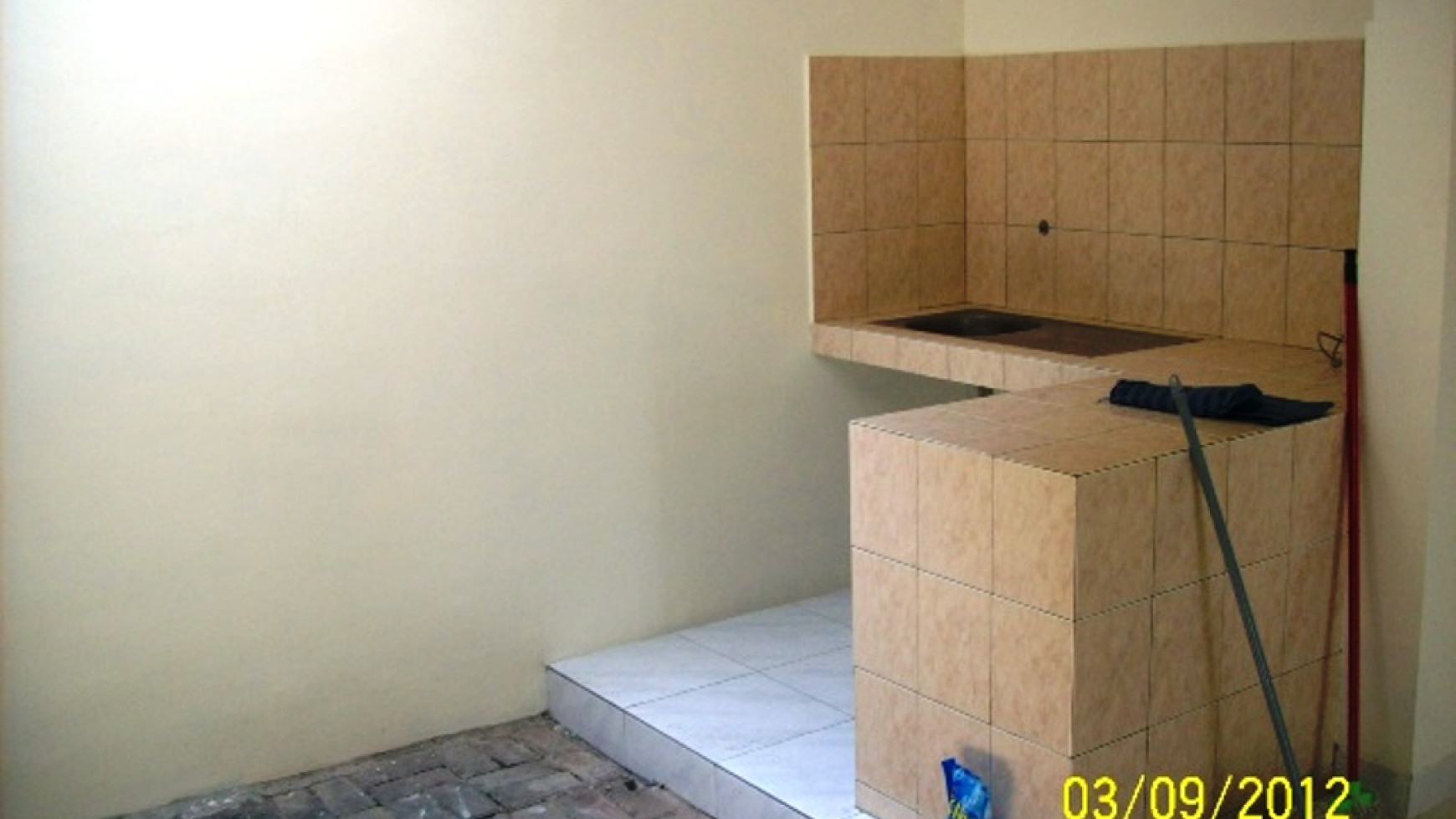 Rumah siap huni,minimalis,dalam cluster di Sektor 9 bintaro Jaya