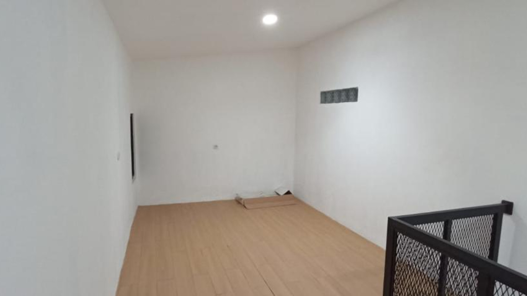 Dijual Rumah Baru Semi Furnished di Parung Panjang