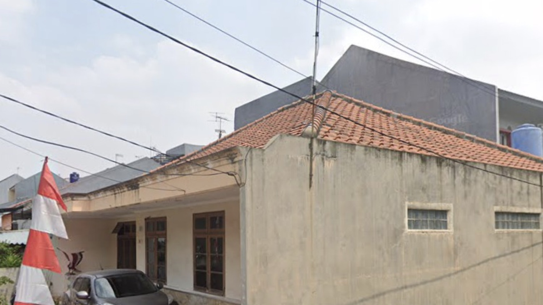 RUMAH DI KELAPA GADING