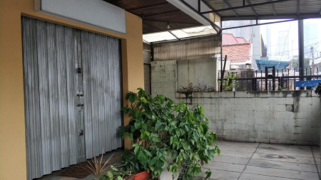 Ruang Usaha Sewa Lantai Bawah siap digunakan u Bakery & Cafe di Bendungan Hilir