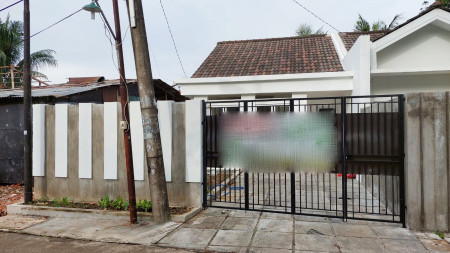 Rumah Bagus Di Jl Utama Kencana Pondok Aren Tangerang Selatan