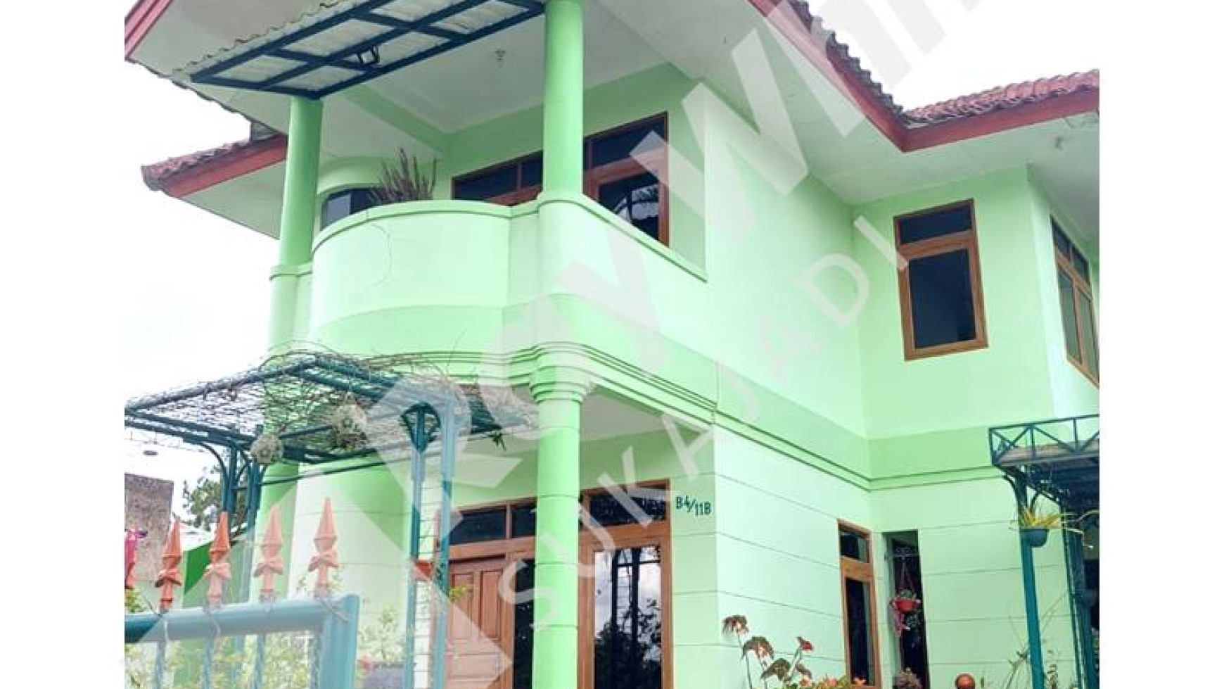 Dijual Rumah Villa di Graha Puspa