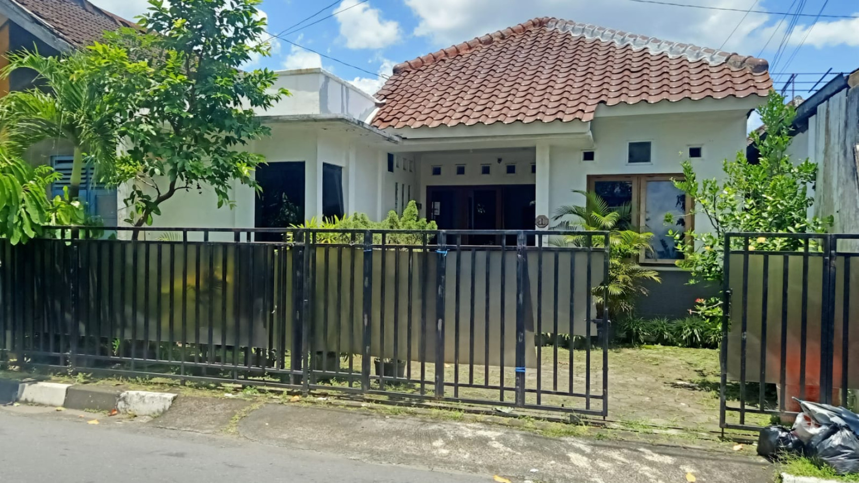 Rumah di Dekat Tugu, Kodya Yogyakarta