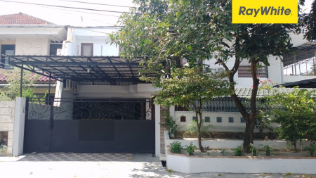 Rumah 2 lantai di Taman Pondok Indah,Wiyung