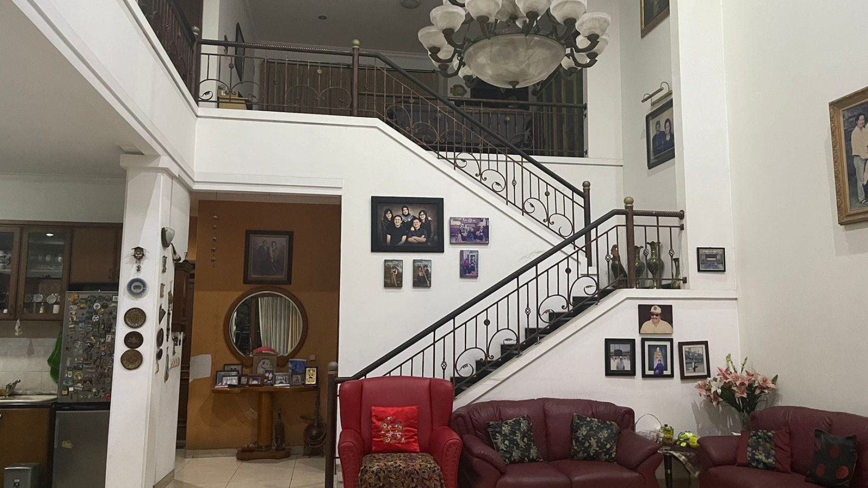 Rumah Cantik di Batununggal Elok