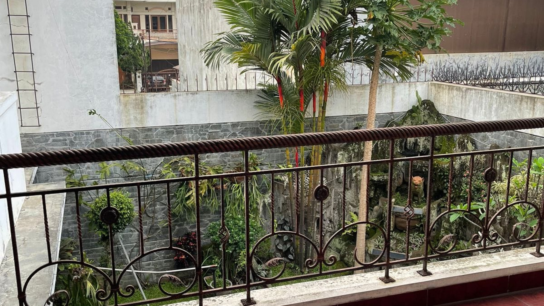 Rumah Cantik di Batununggal Elok