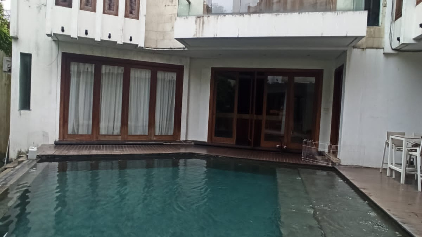 dijual rumah area pondok indah jakarta selatan, strategis, siap huni