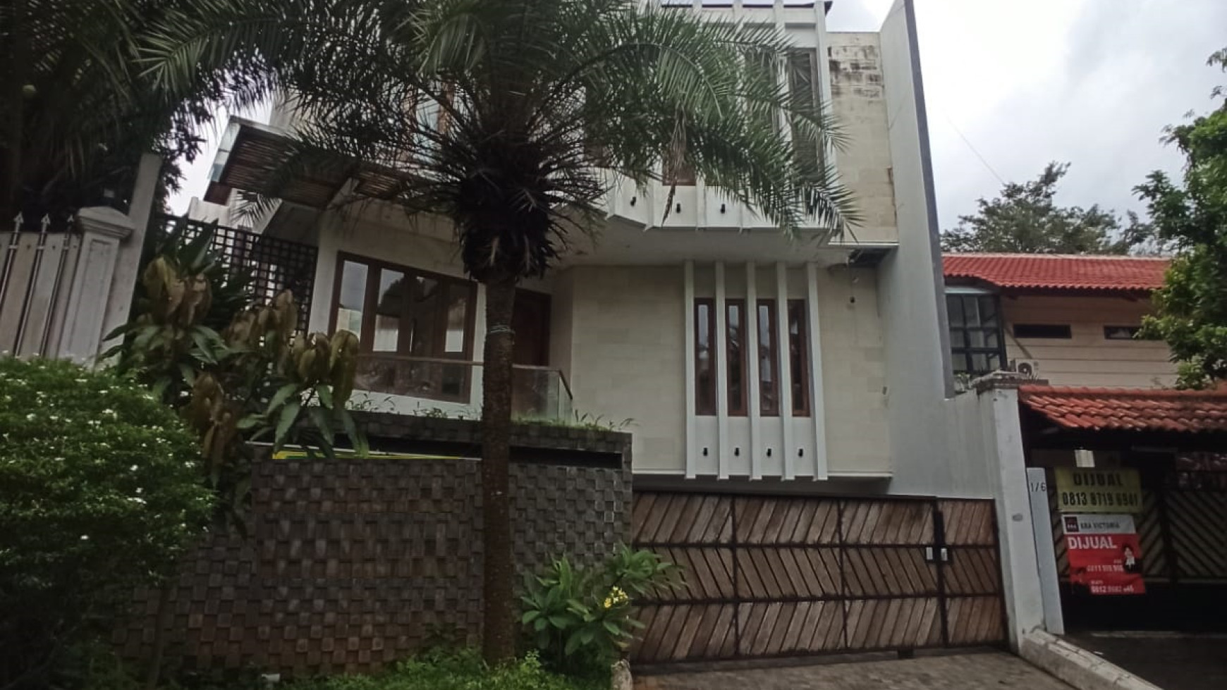 dijual rumah area pondok indah jakarta selatan, strategis, siap huni