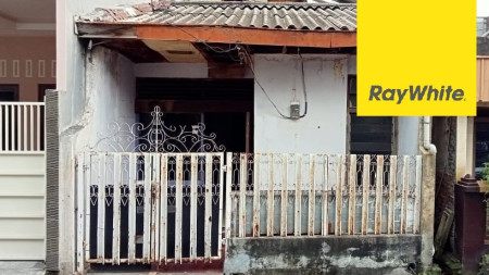 Rumah SHM 1,5 lantai di Banyu Urip Wetan