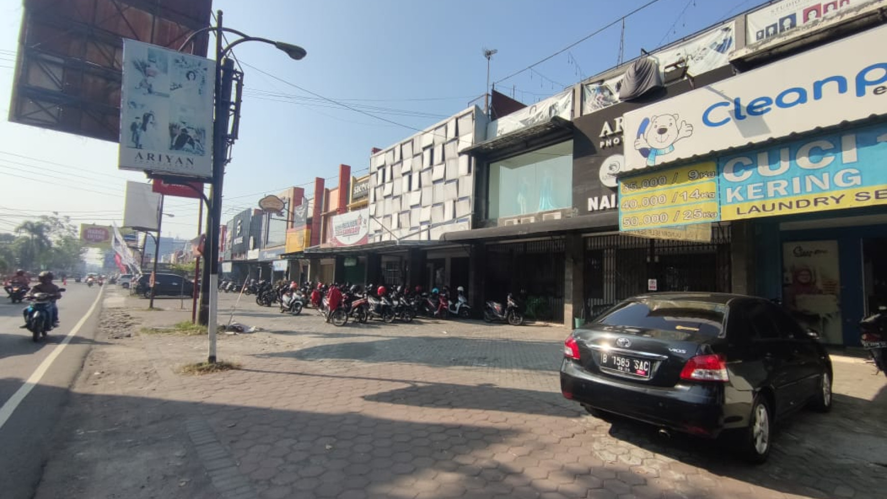 Bangunan Komersil Lokasi Premium Di Babarsari Depok Sleman