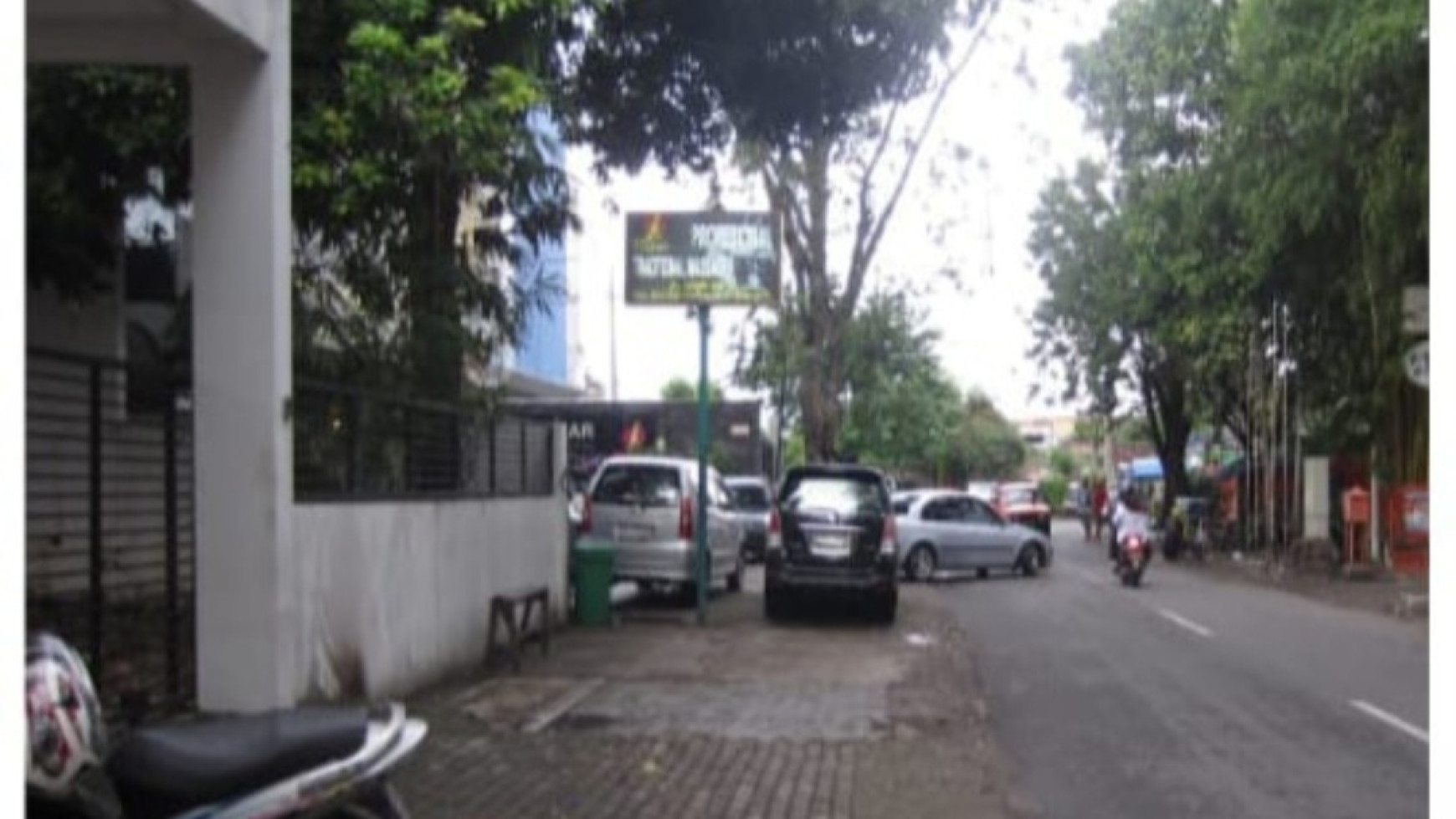 Dijual Rumah Surabaya Pusat - Jalan Jawa - Gubeng - Parkiran LUAS cocok buat Segala Usaha