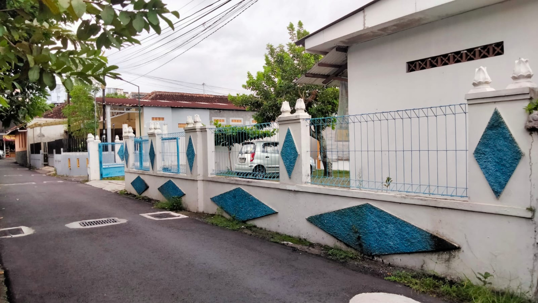 Rumah Dengan Halaman Luas Lokasi Strategis Dekat Lippo  Demangan Gondokusuman Jogja