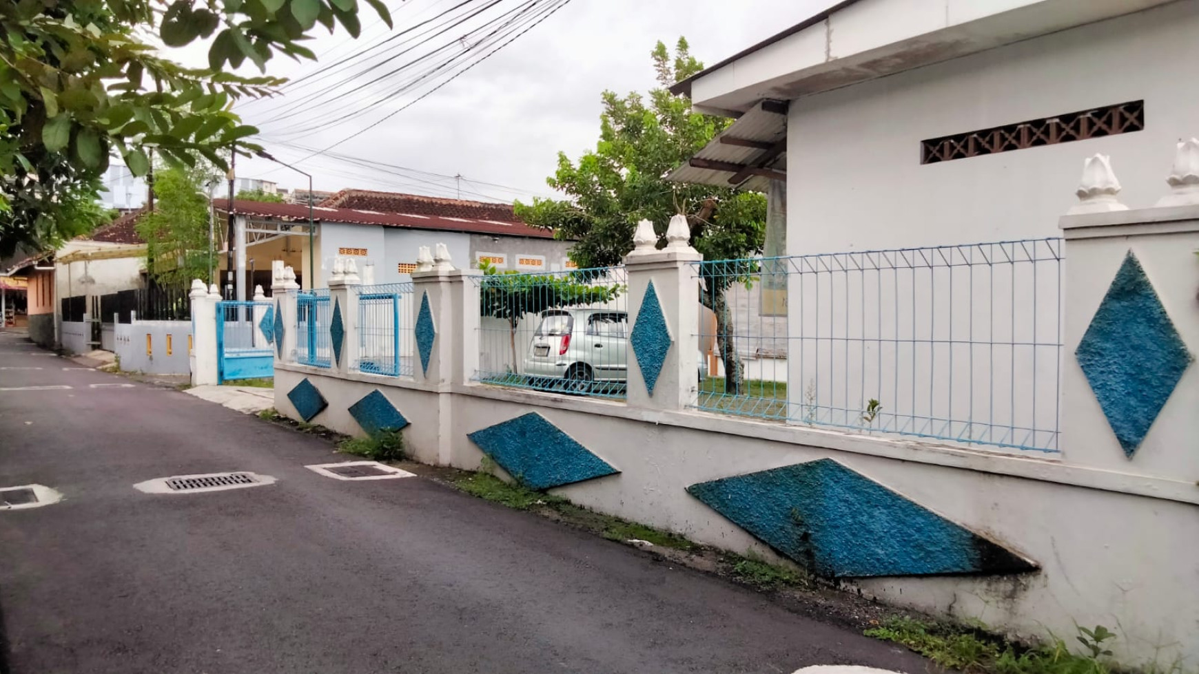 Rumah Dengan Halaman Luas Lokasi Strategis Dekat Lippo  Demangan Gondokusuman Jogja