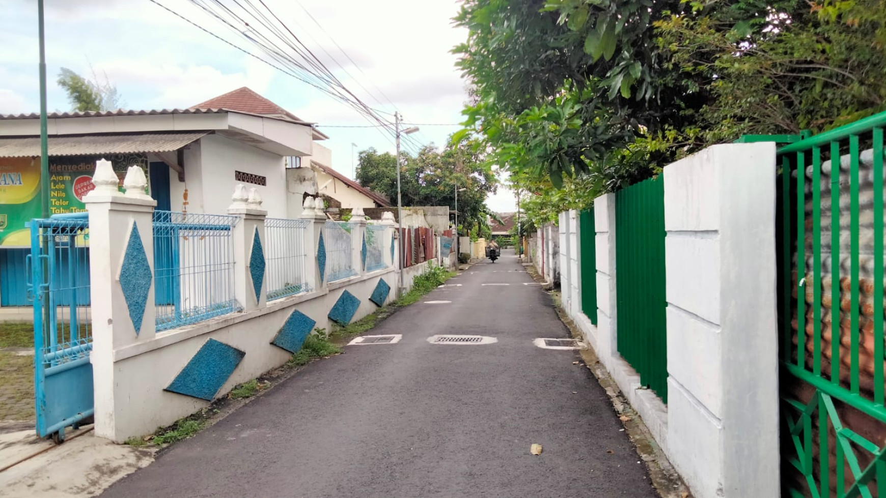 Rumah Dengan Halaman Luas Lokasi Strategis Dekat Lippo  Demangan Gondokusuman Jogja