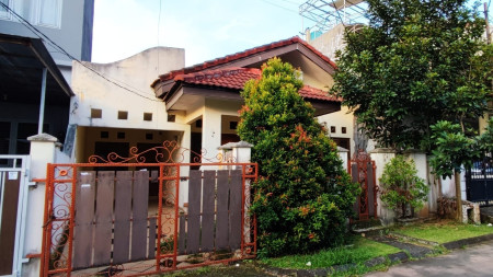 Termurah. Rumah Villa Melati Mas, Serpong Utara