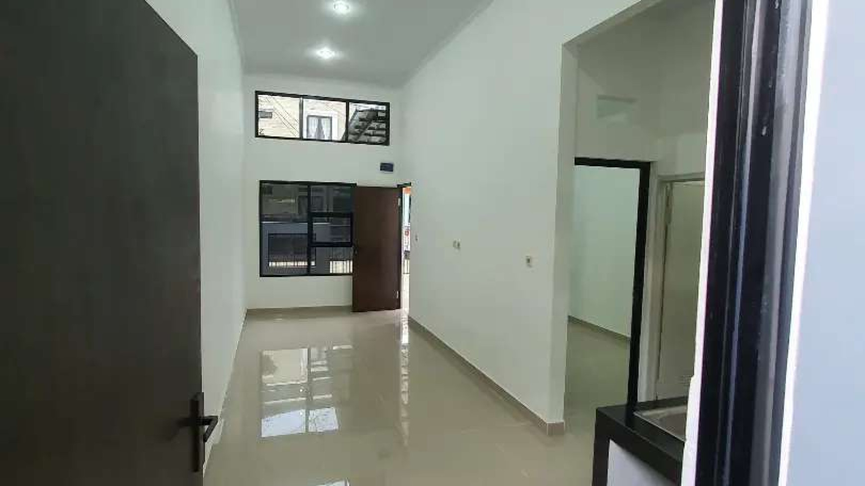 Hot Price Harga Terbaik. Rumah minimalis modern Bumi Puspitek Asri, BSD
