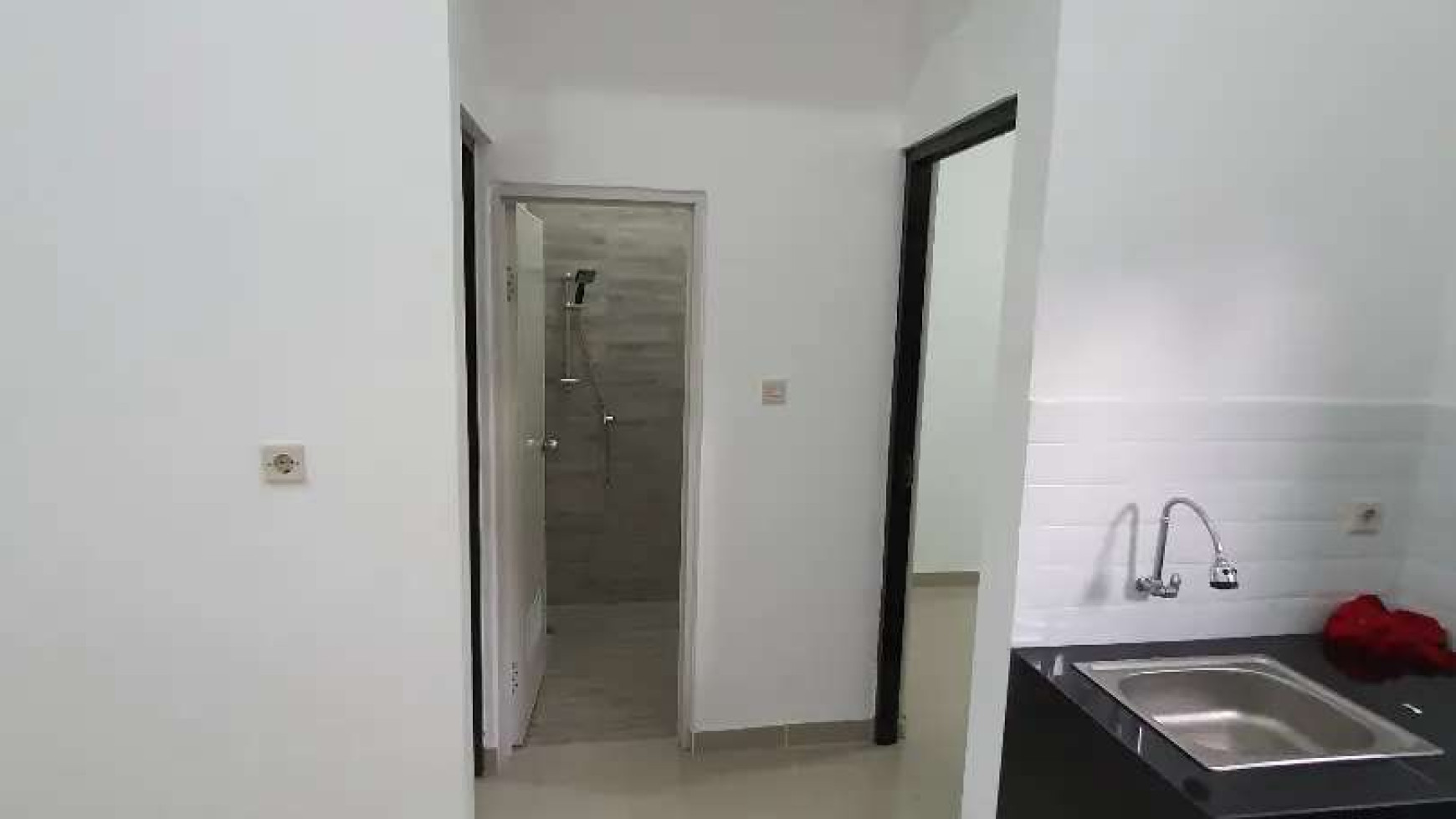 Hot Price Harga Terbaik. Rumah minimalis modern Bumi Puspitek Asri, BSD
