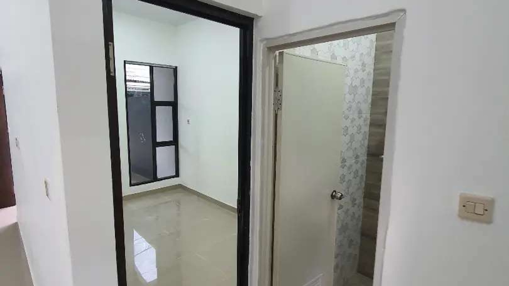 Hot Price Harga Terbaik. Rumah minimalis modern Bumi Puspitek Asri, BSD