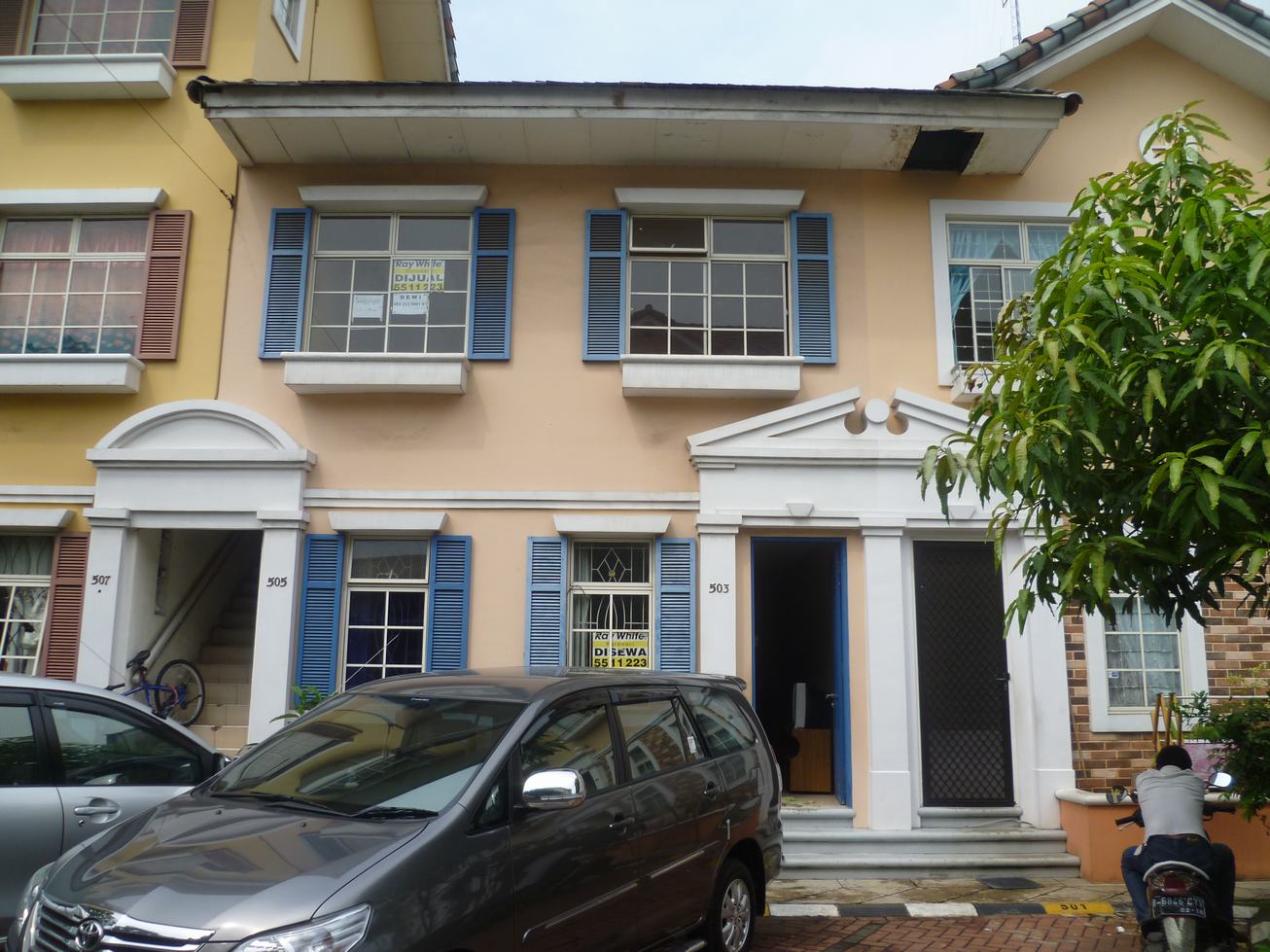 Disewakan Town House Taman Ayu lantai Dasar - Lippo Karawaci