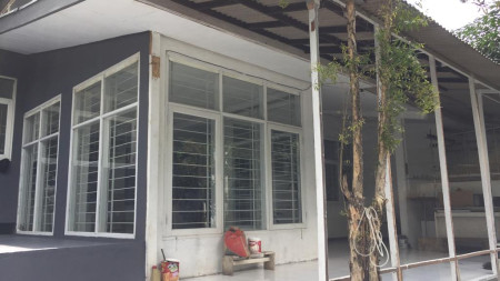 Rumah Asri Siap Huni di jl Lembah Bajuri, Bandung