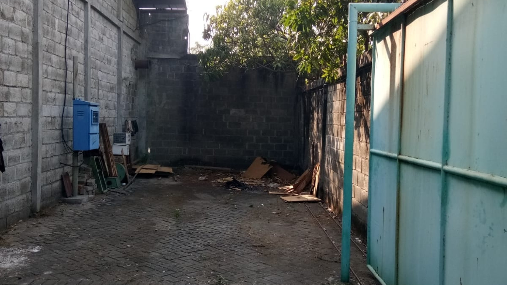 Dijual Gudang Jalan Kuwukan Strategis Dekat GWalk Citraland , Graha Natura