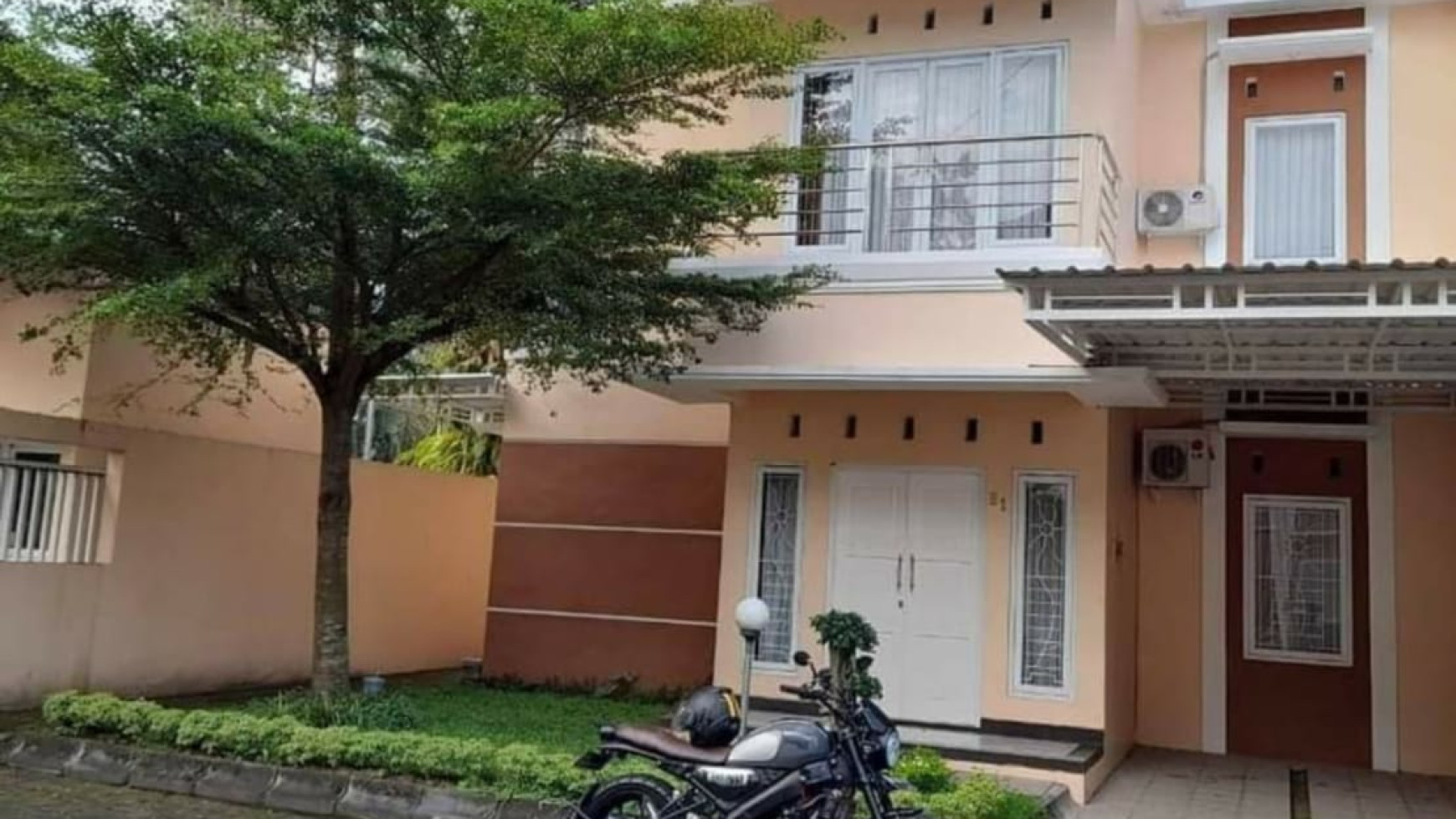 RUMAH TINGGAL 2 LANTAI DI PERUMAHAN PELANGI MAS RESIDENCE, DEKAT JL PALAGAN TENTARA PELAJAR, SLEMAN