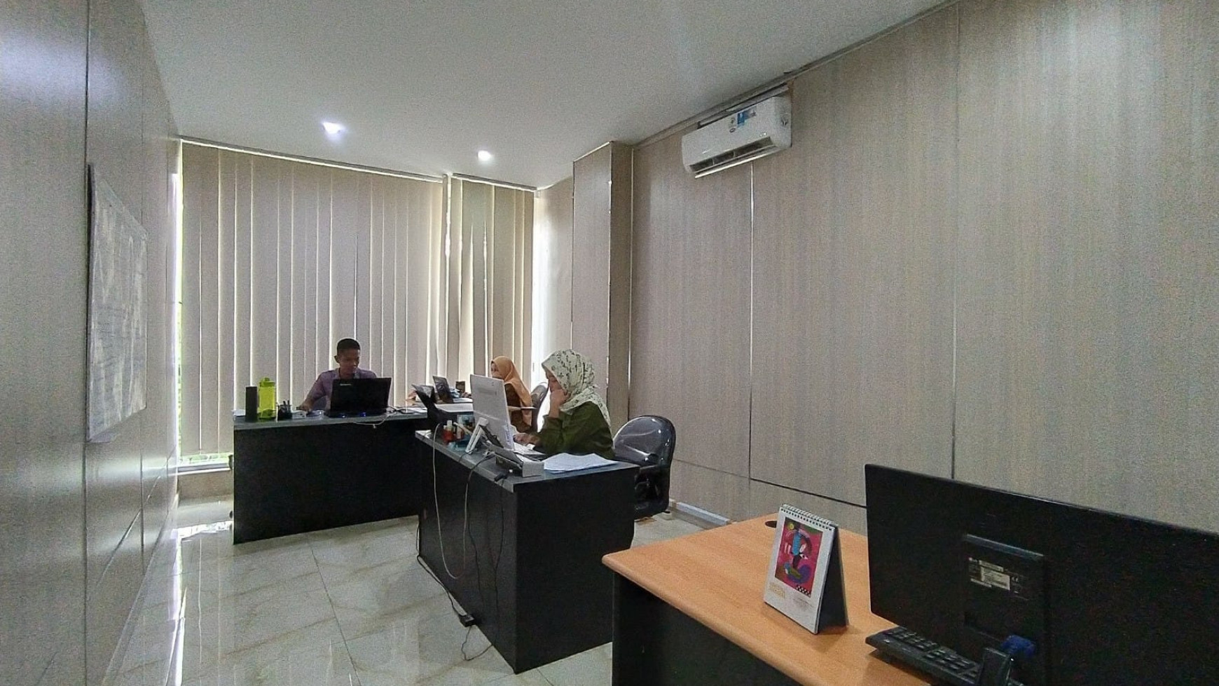 GEDUNG DIJUAL JALAN CIPUTAT RAYA JAKARTA SELATAN