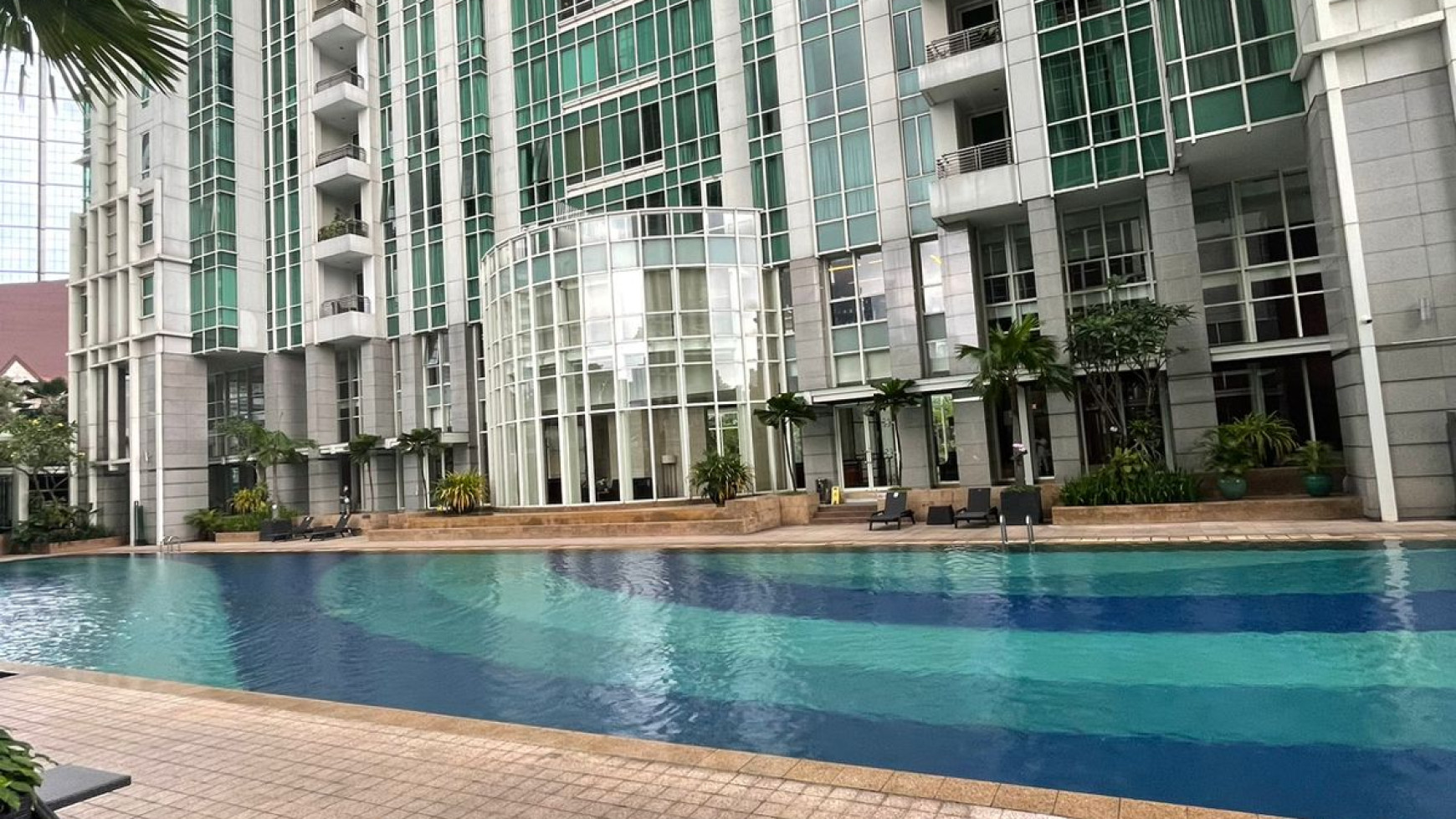 Apartemen The Peak Sudirman