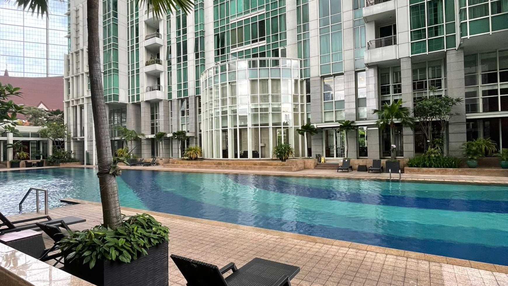 Apartemen The Peak Sudirman