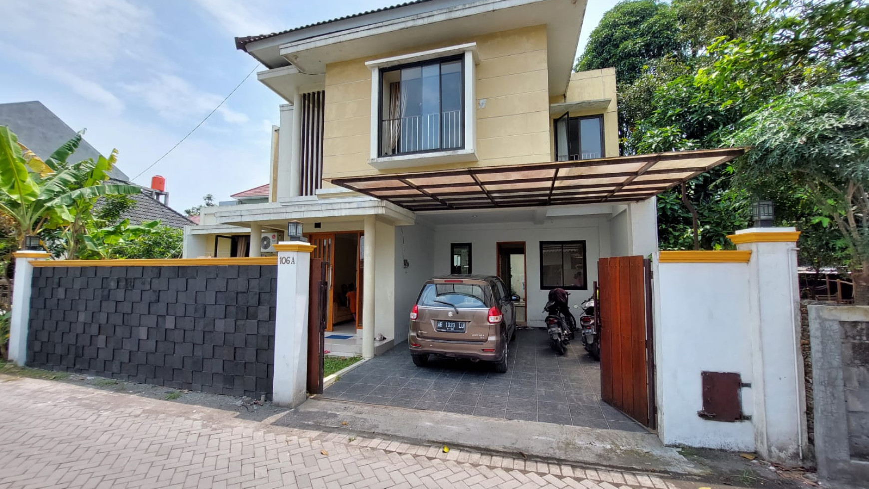 RUMAH MEWAH FURNISH DI JALAN MAGELANG SIAP HUNI