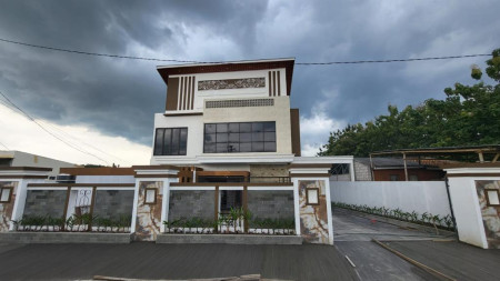 dijual cepat rumah renovasi strategis, bagus, harga murah, nego, siap huni  jl. jagarayu , taktakan serang banten depan perumahan sepang mountain