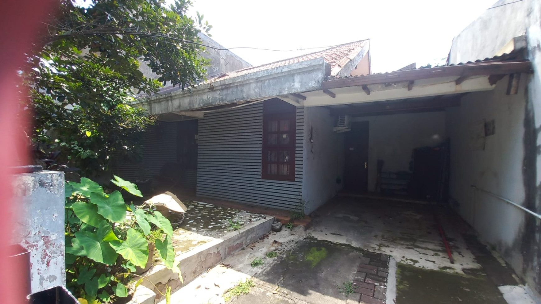 Rumah 1 lantai, lokasi strategis di Bintaro