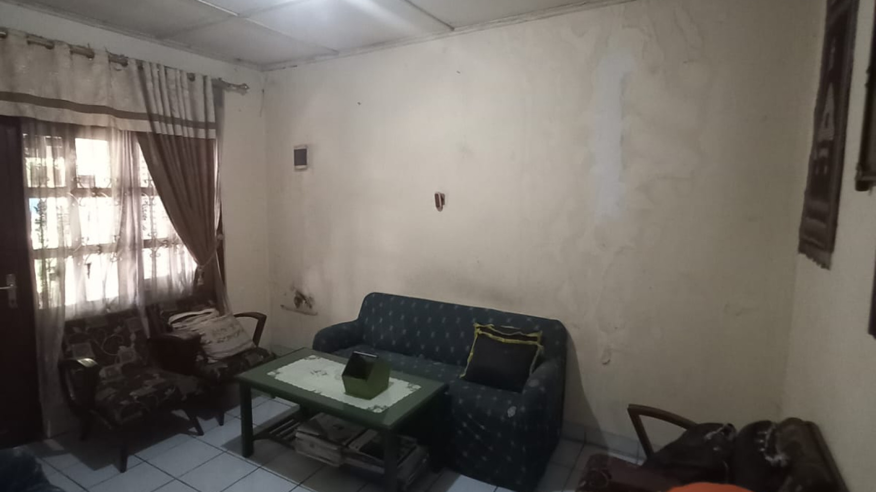 Rumah 1 lantai, lokasi strategis di Bintaro